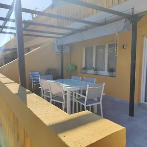 Superbe Terrasse Entierement Renove Au Bord De L'ebre , Deltebre España
