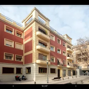 Apartamento Céntrico Y Tranquilo Y Parking Incluido, Granada